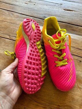Vibram Kids Hot Pink and Yellow indoor soccer clear turf shoes